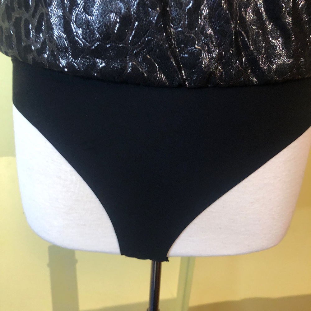 Bodysuit 💐sparkle and built in tank. NWOT. Snap closure - Picture 2 of 11